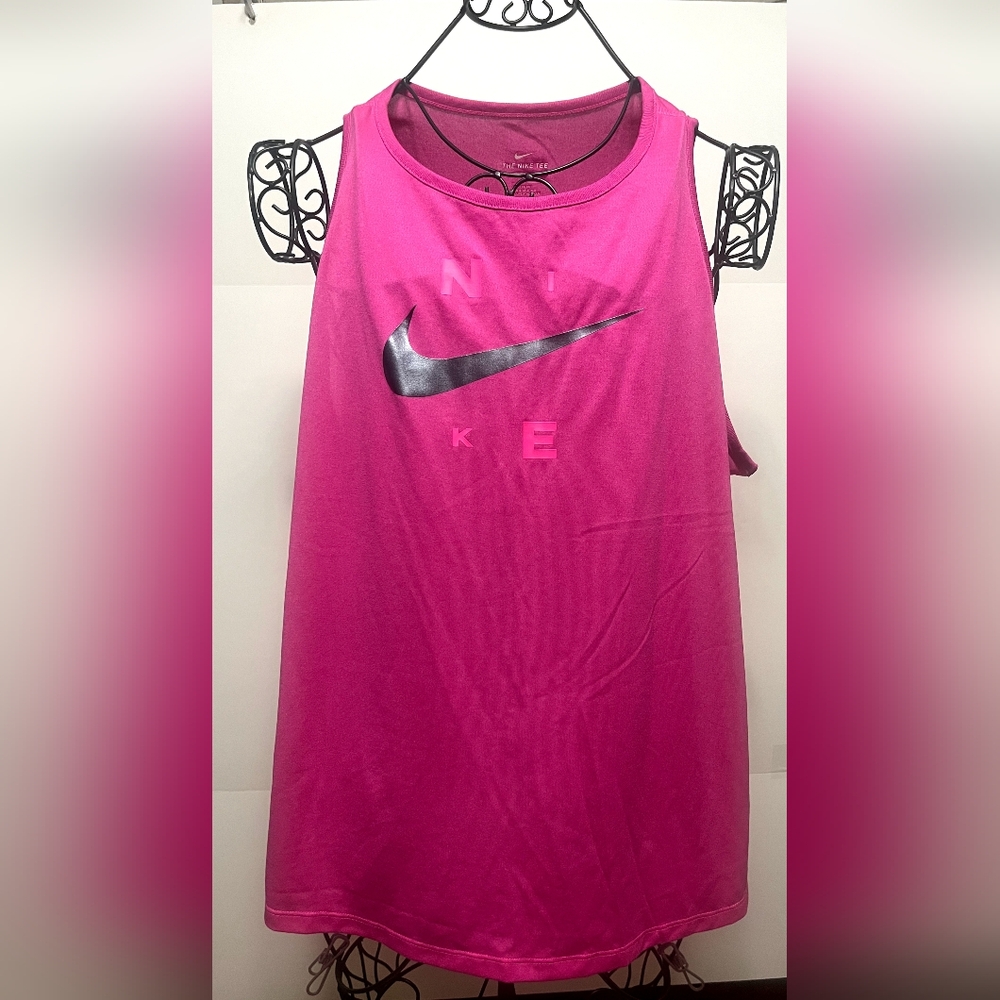 Nike Women's Pink Tank Top